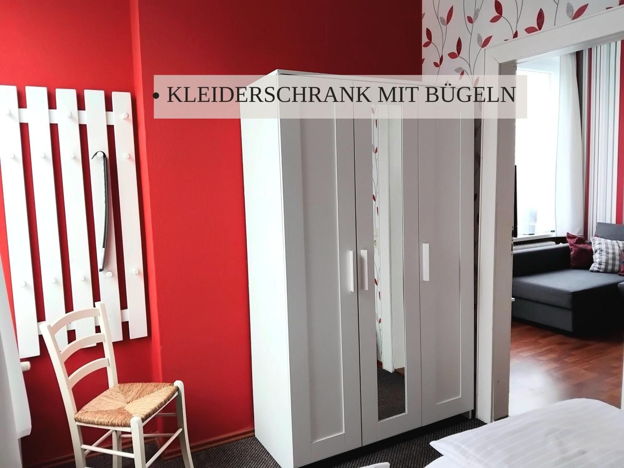 Haus Krabbe Apartments Mit Doppelbetten, Fuer 1-2 Personen, Hunde Kostenfrei Willkommen, Kostenfreier Parkplatz, Zwischen Bremerhaven Und Cuxhaven Gelegen Wremen Exterior photo